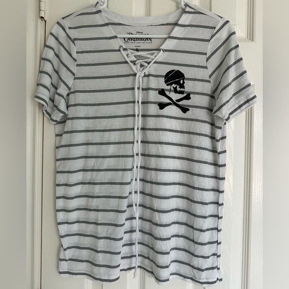 Pirates of the Caribbean DEAD MEN TELL NO TALES Licensed Disney Tshirt Lace Neck - Picture 1 of 3